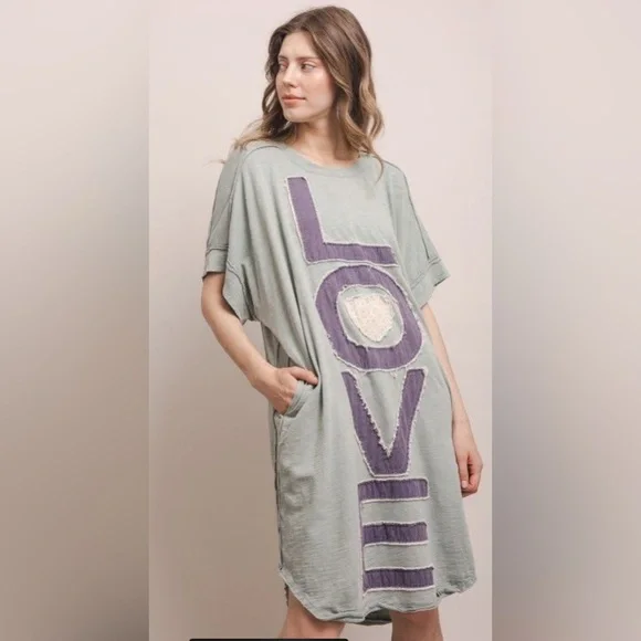 NWT Blue Velvet Love Lettering Patchwork Short Sleeve Dress Sz XL - Picture 4 of 4